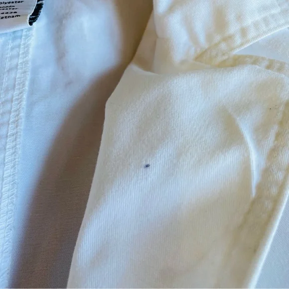 Greys Anatomy Women’s 3-Button Long Sleeve White Lab Coat Scrub Top Size Size S - Picture 12 of 15